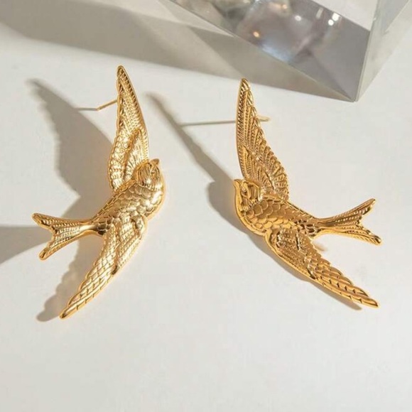 New! FP Gold Dove Bird Earrings (2010) NWOT - Picture 3 of 3
